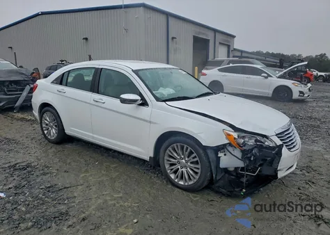 2011 Chrysler 200 Limited from USA, damaged, VIN 1C3BC2FB3BN548279